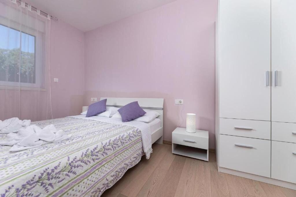 מאלינסקה Apartments Marina מראה חיצוני תמונה