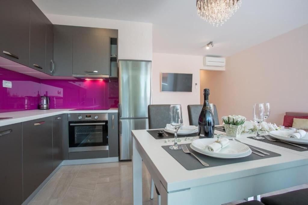 מאלינסקה Apartments Marina מראה חיצוני תמונה