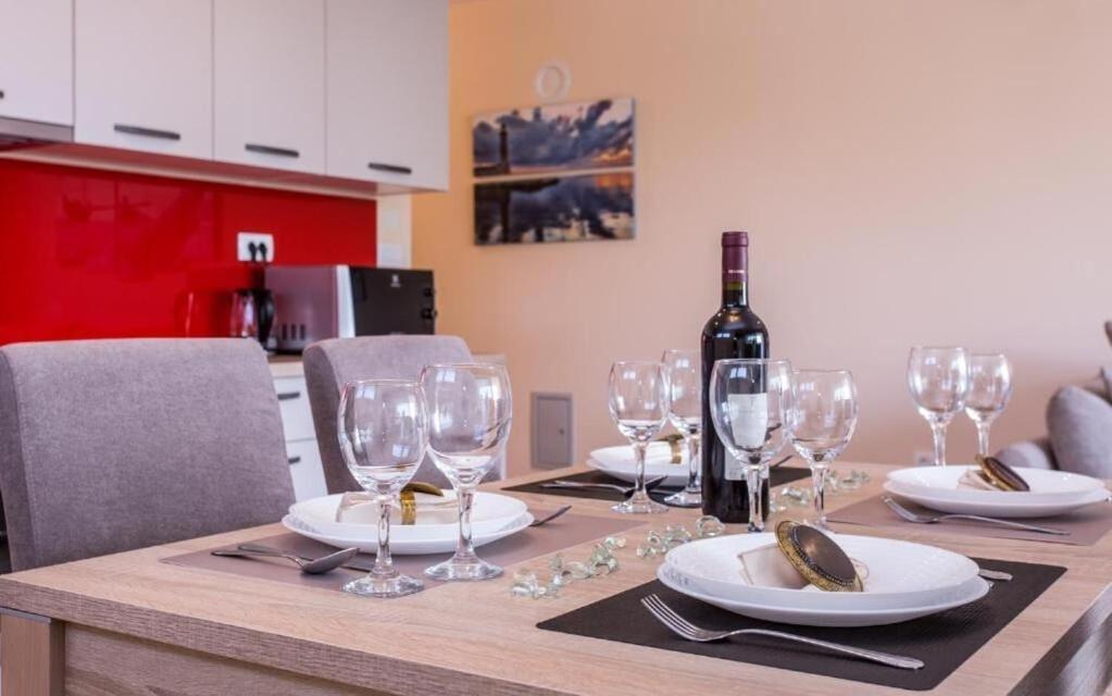 מאלינסקה Apartments Marina מראה חיצוני תמונה